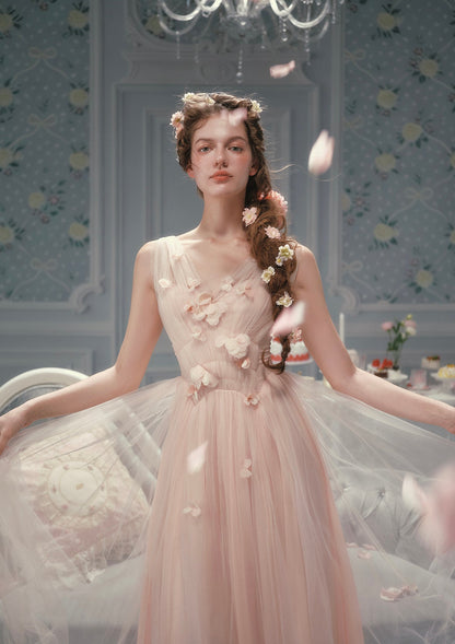 （US Exclusive）Louis XIV's Rose Dress