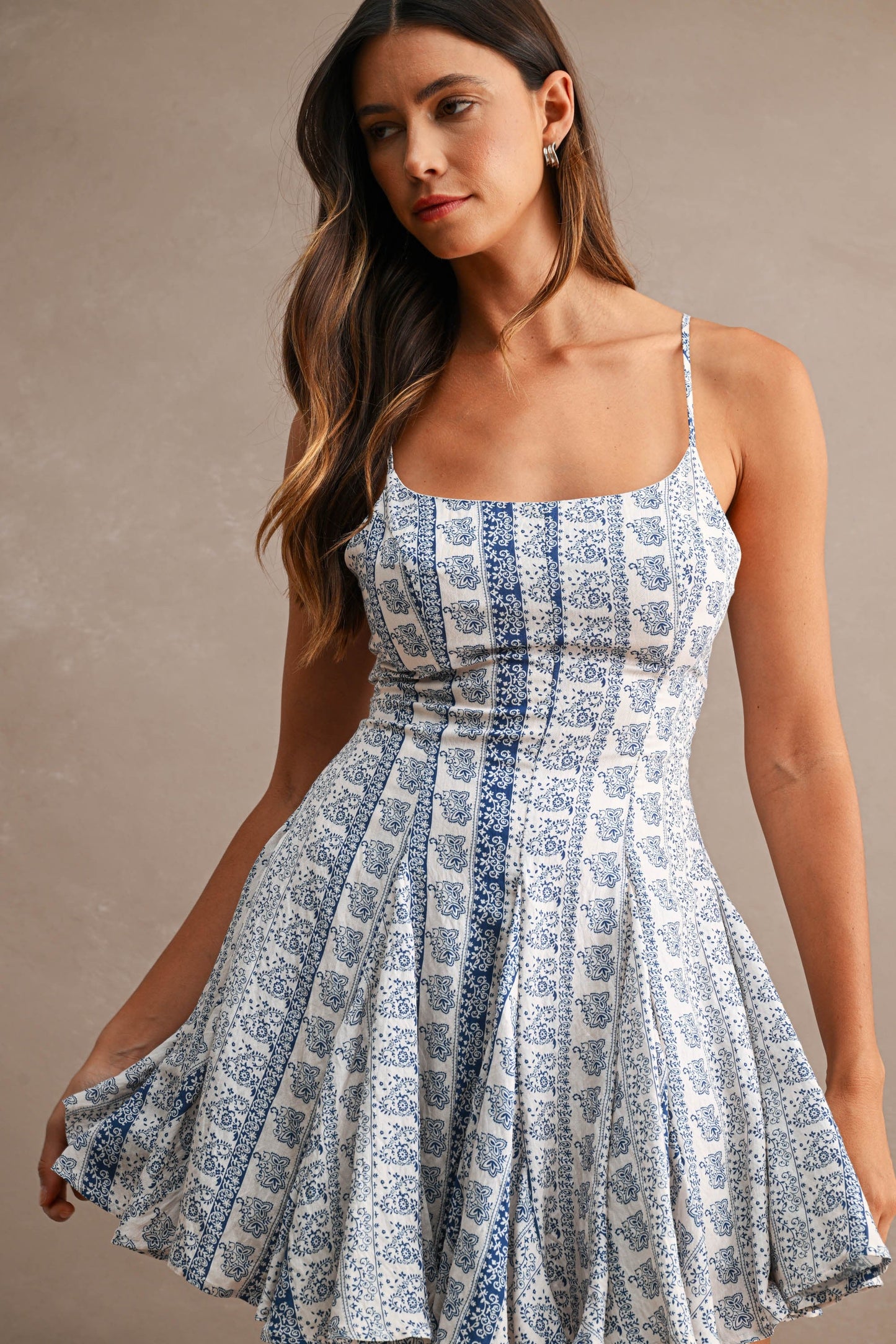 Hope Sleeveless Floral Paisley Print Mini Dress Blue