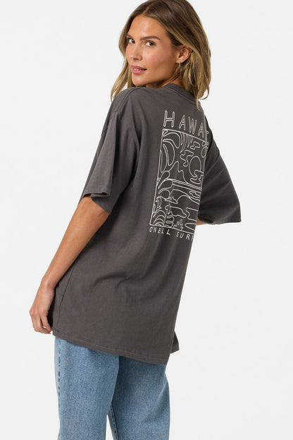 Linear Scape Oversized Tee