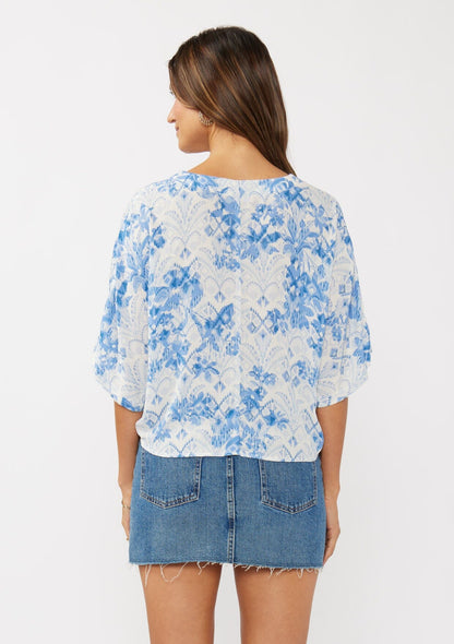 Beyond Moments Twist Front Top