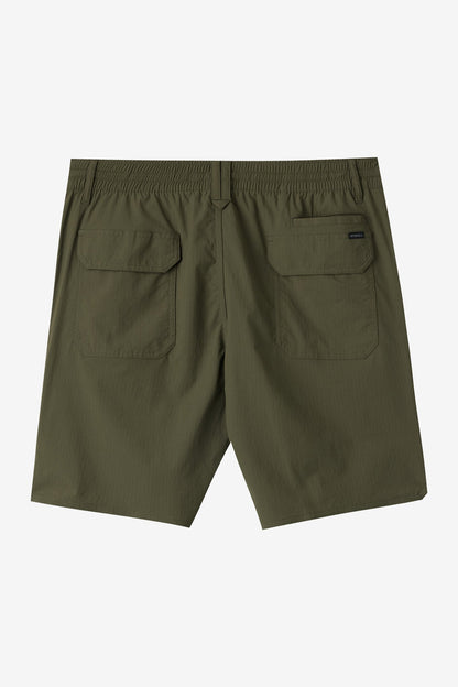TRVLR Halfback 18" Hybrid Shorts